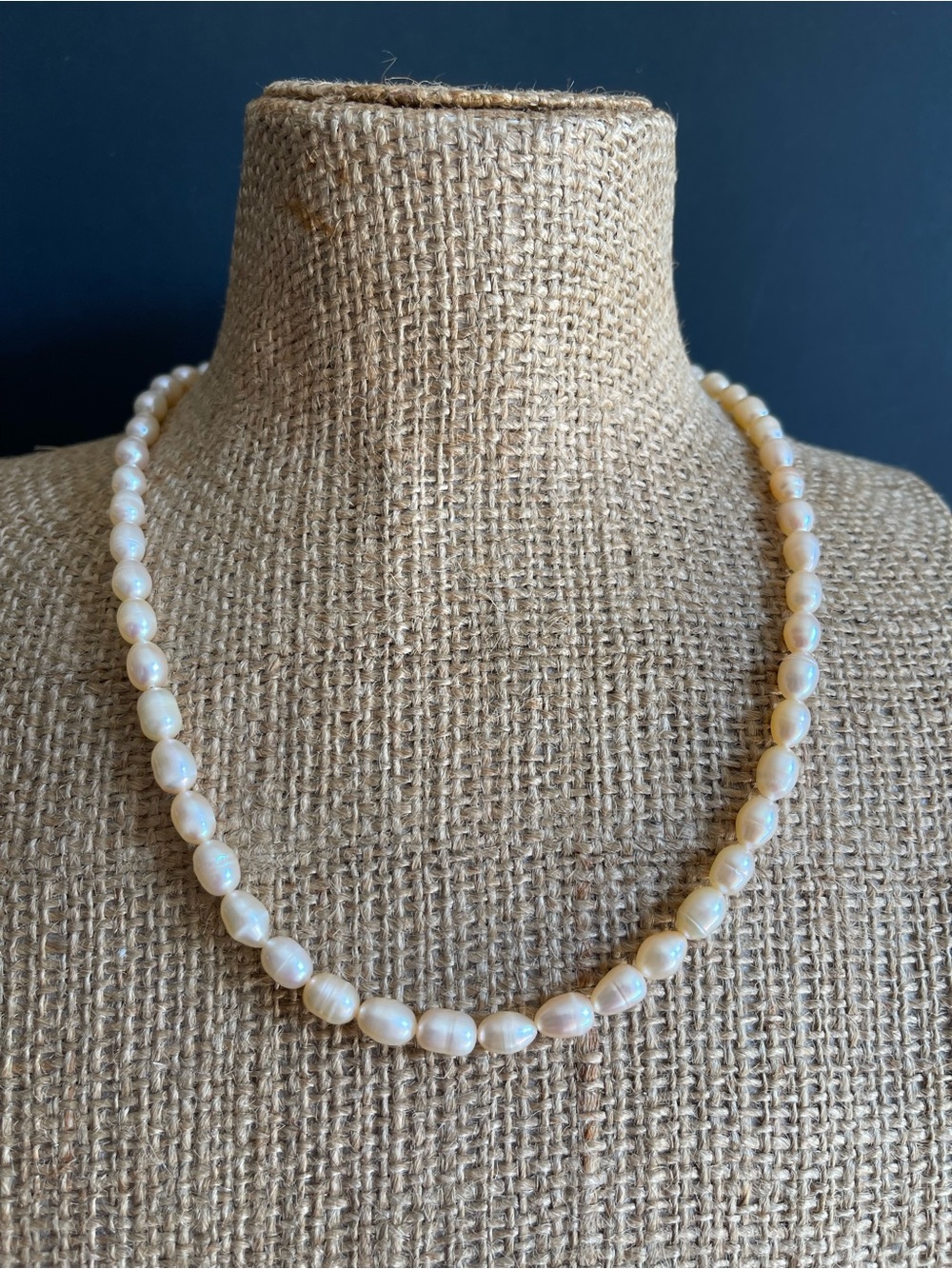 New Classic genuine Freshwater Pearl Necklace.
